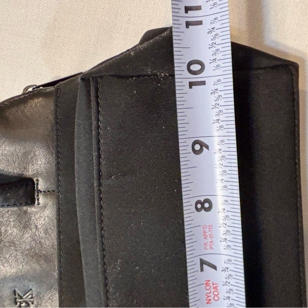 Calvin Klein Black‎ 3 Pocket Handbag with Shoulder Strap and Dustbag - Picture 8 of 11